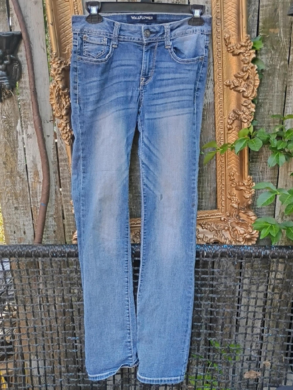 Wallflower Medium Blue Straight-Leg Jeans